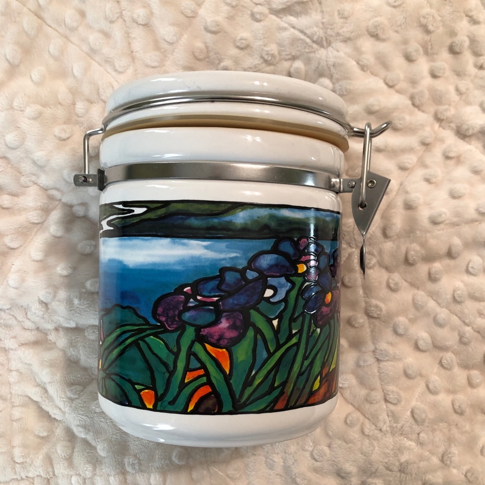 L. Tiffany stained glass inspired floral canister